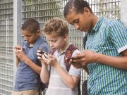 Tony Fadell’ın akıllı telefon bağımlılığı için Apple’a bir önerisi var