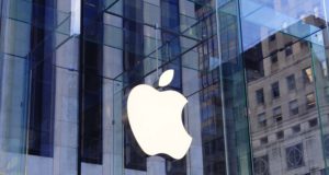 Apple'ın Yeni Aldığı Patent, Katlanabilir iPhone'u İşaret Ediyor!