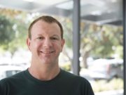 WhatsApp Kurucusu Apple