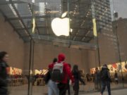 Apple, tekelci olduğu iddialarına karşın kendini savunuyor