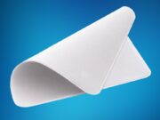 Samsung, Apple’a rest çekti: Ücretsiz temizleme bezi dağıtacak!