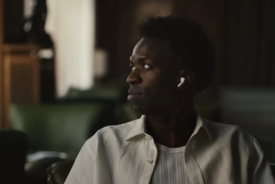 Apple Yeni Nesil Kulaklığını Sızdırılan Videoyla Gösterdi AirPods Pro 3 özellikleri