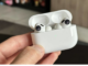 iOS 27 Beta Kodlarında Kameralı AirPods İzleri Var kameralı AirPods modelleri