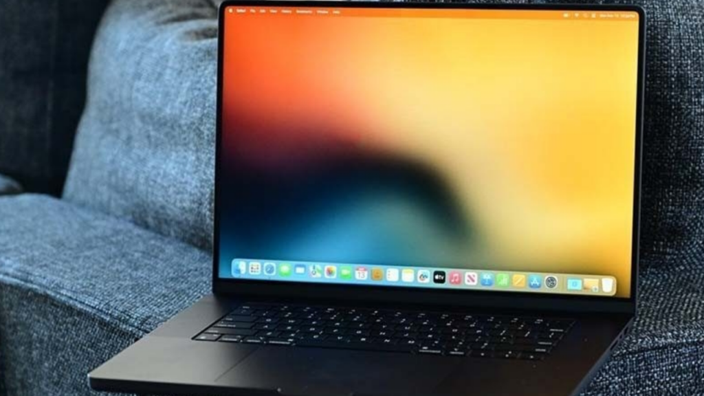 M6 MacBook Pro
