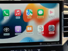 Claude Apple CarPlay Entegrasyonu Kullanıma Sunuldu Claude Apple CarPlay entegrasyonu