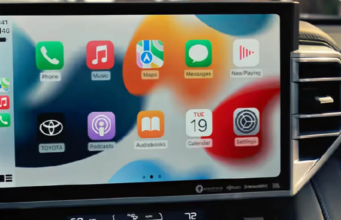 Claude Apple CarPlay Entegrasyonu Kullanıma Sunuldu Claude Apple CarPlay entegrasyonu