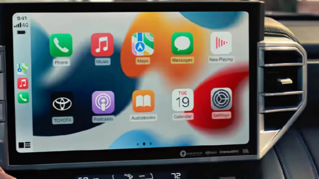 Claude Apple CarPlay entegrasyonu